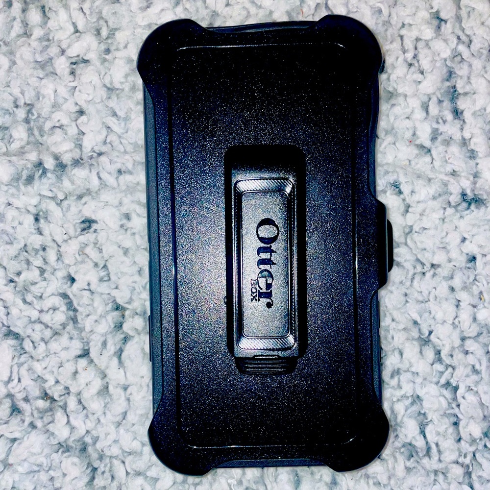 iPhone 13 PRO otterbox case with clip
